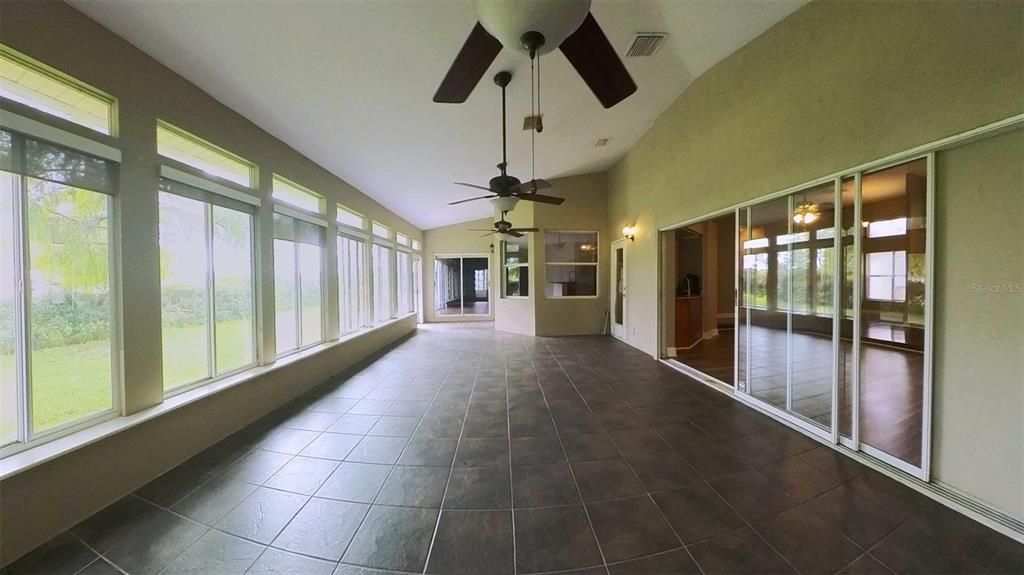For Sale: $549,900 (4 beds, 3 baths, 3124 Square Feet)