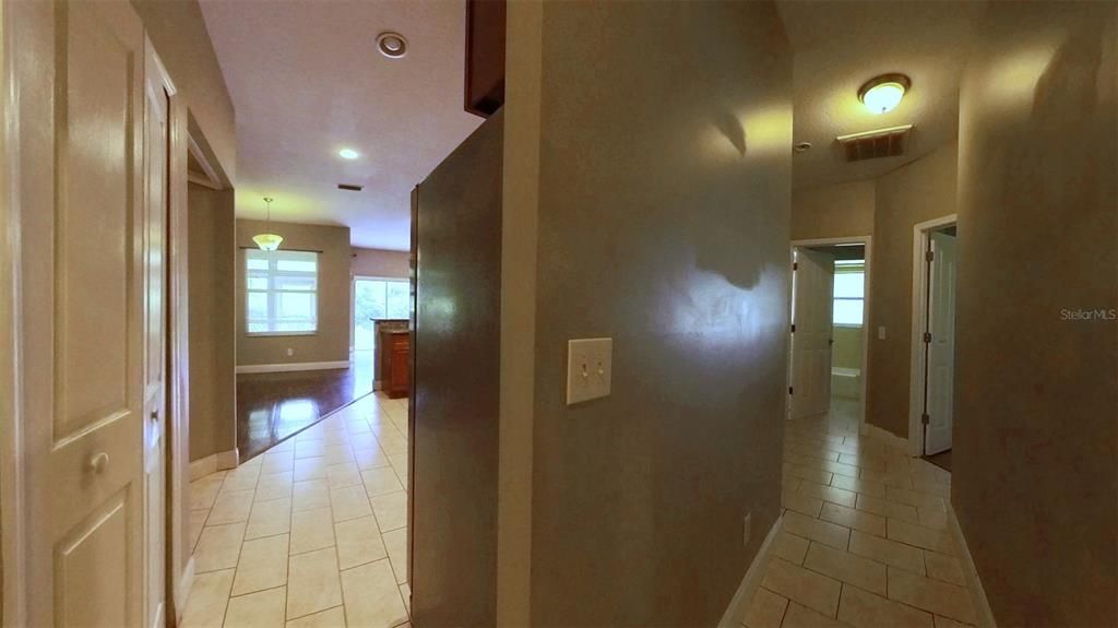 For Sale: $549,900 (4 beds, 3 baths, 3124 Square Feet)