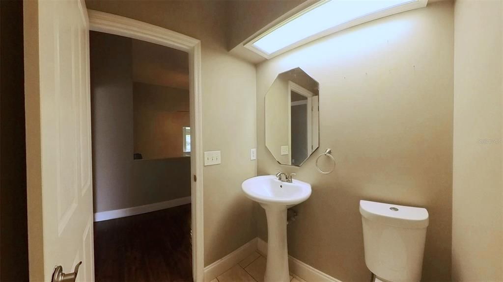 For Sale: $549,900 (4 beds, 3 baths, 3124 Square Feet)