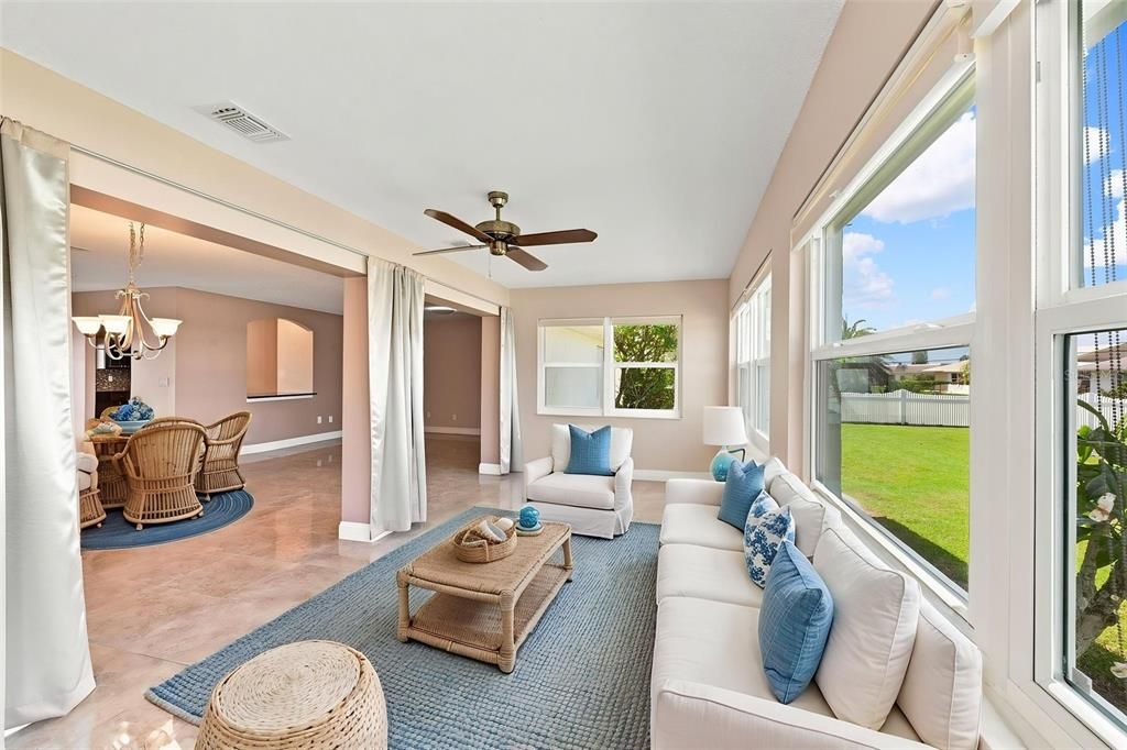 For Sale: $284,900 (2 beds, 2 baths, 1408 Square Feet)