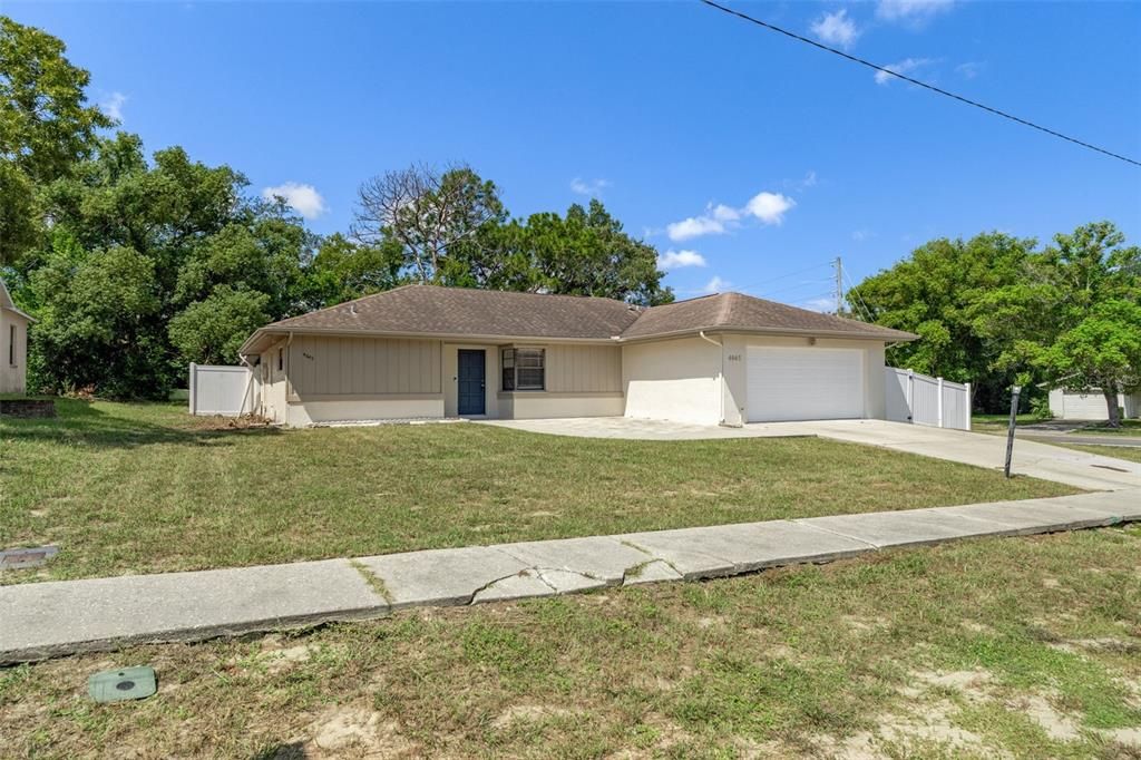 For Sale: $285,000 (3 beds, 2 baths, 1666 Square Feet)