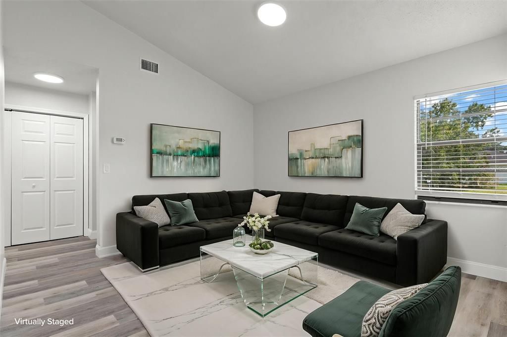 For Sale: $285,000 (3 beds, 2 baths, 1666 Square Feet)