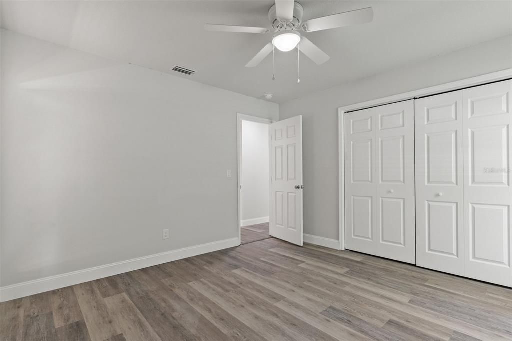 For Sale: $285,000 (3 beds, 2 baths, 1666 Square Feet)