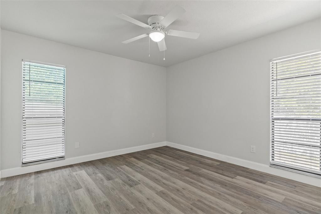 For Sale: $285,000 (3 beds, 2 baths, 1666 Square Feet)