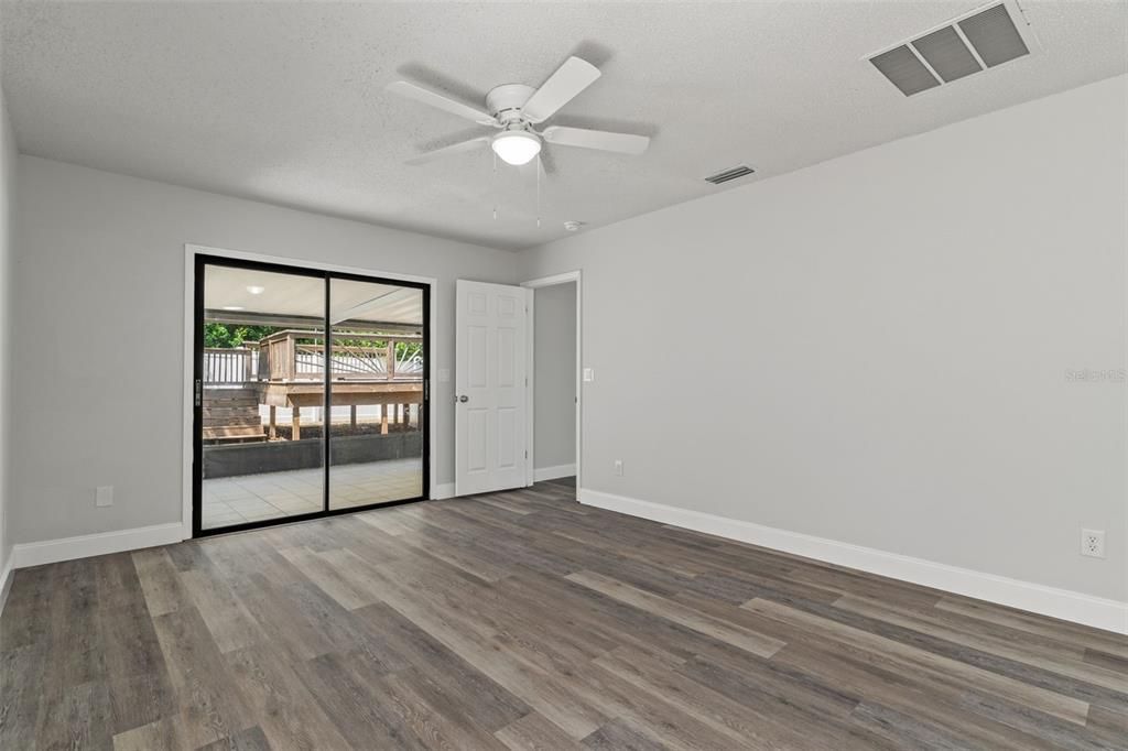 For Sale: $285,000 (3 beds, 2 baths, 1666 Square Feet)
