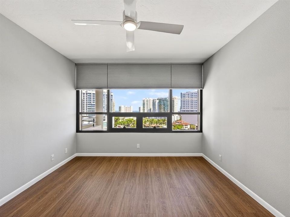For Sale: $1,400,000 (3 beds, 2 baths, 1923 Square Feet)