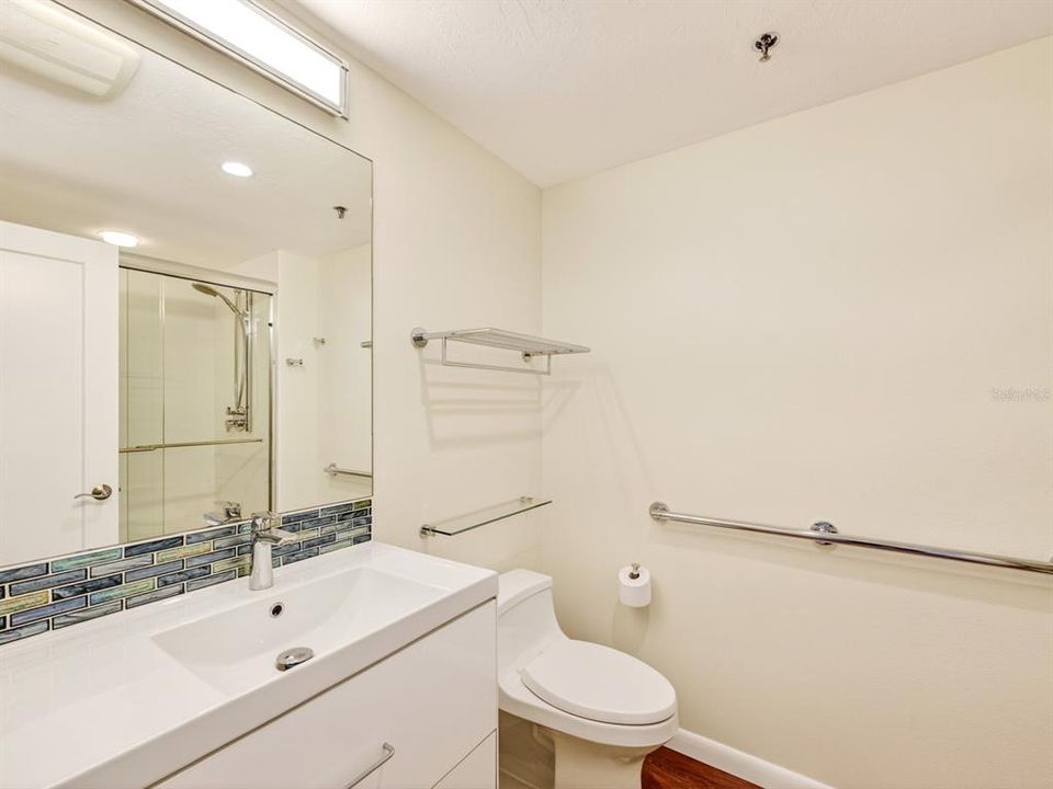 For Sale: $1,400,000 (3 beds, 2 baths, 1923 Square Feet)