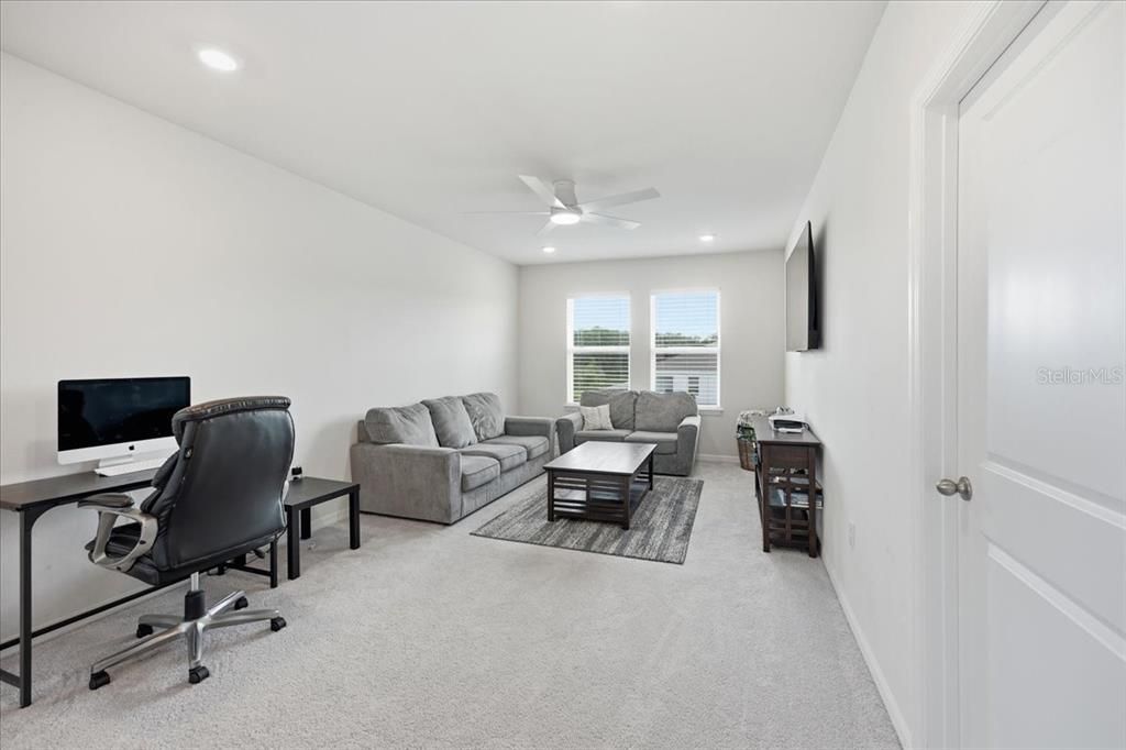 For Sale: $535,000 (5 beds, 3 baths, 2974 Square Feet)