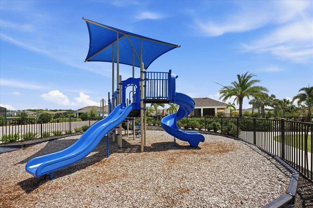 For Sale: $535,000 (5 beds, 3 baths, 2974 Square Feet)