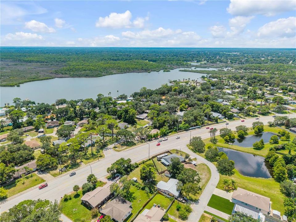 For Sale: $339,900 (3 beds, 2 baths, 1377 Square Feet)