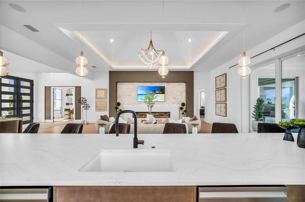 En Venta: $3,275,000 (4 camas, 3 baños, 3291 Pies cuadrados)