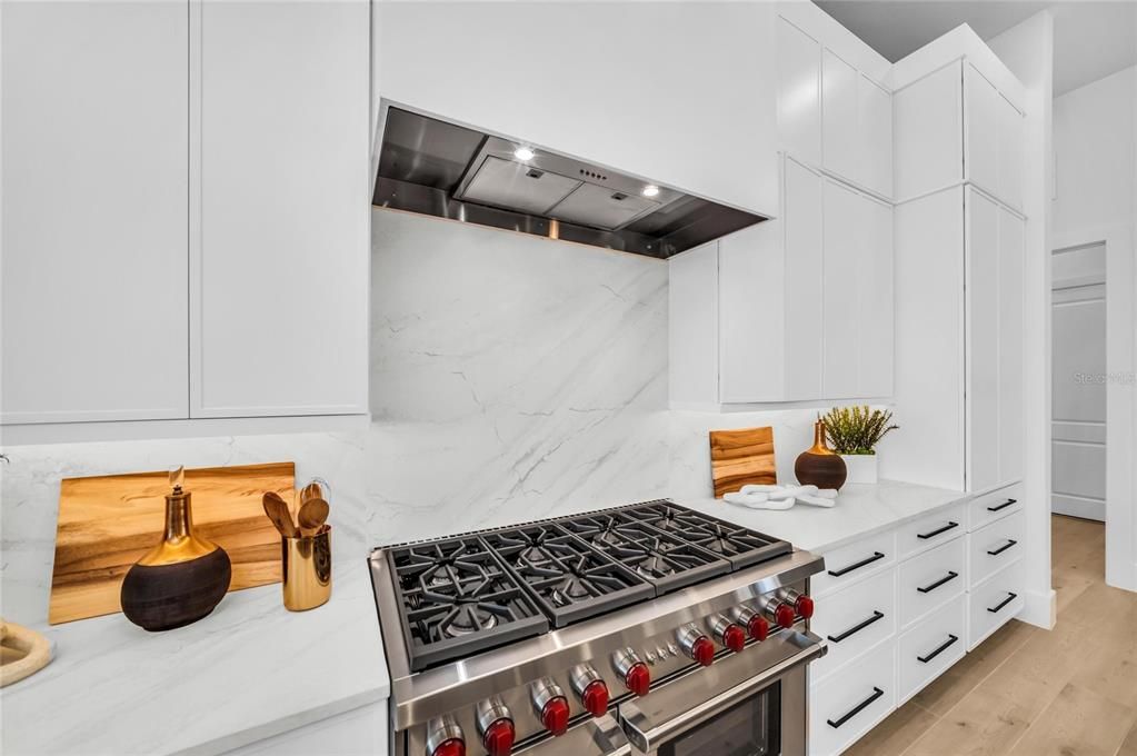 En Venta: $3,275,000 (4 camas, 3 baños, 3291 Pies cuadrados)