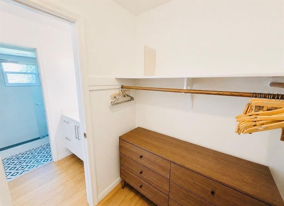 For Rent: $2,300 (2 beds, 2 baths, 1329 Square Feet)