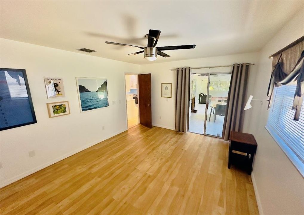 For Rent: $2,300 (2 beds, 2 baths, 1329 Square Feet)