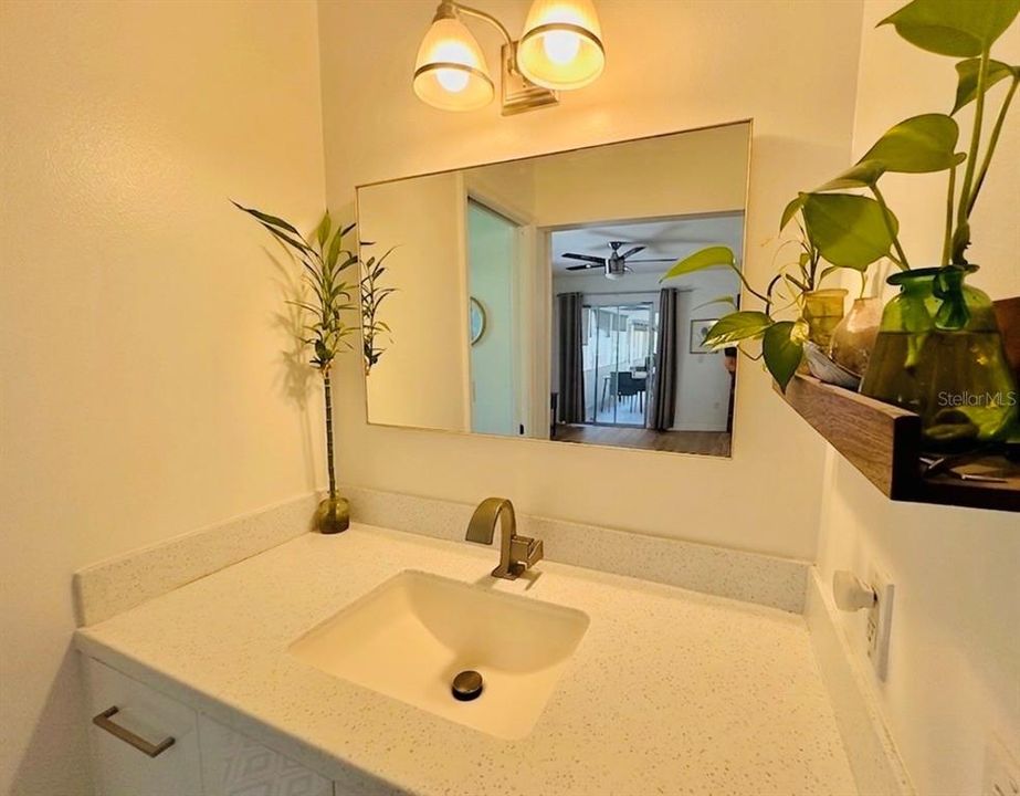 For Rent: $2,300 (2 beds, 2 baths, 1329 Square Feet)