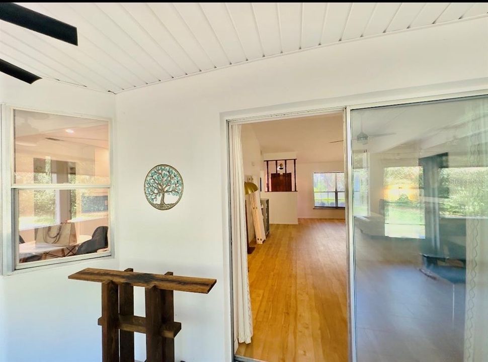 For Rent: $2,300 (2 beds, 2 baths, 1329 Square Feet)
