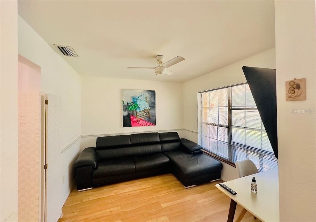 For Rent: $2,300 (2 beds, 2 baths, 1329 Square Feet)