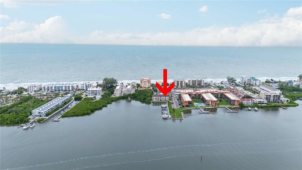 For Sale: $1,150,000 (2 beds, 2 baths, 1488 Square Feet)