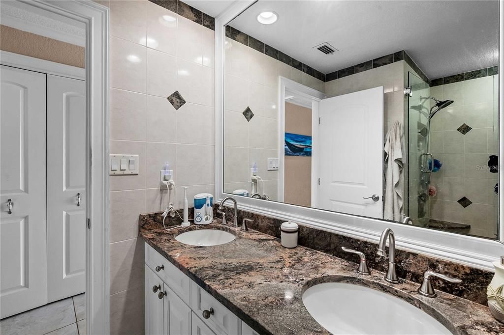 For Sale: $1,150,000 (2 beds, 2 baths, 1488 Square Feet)
