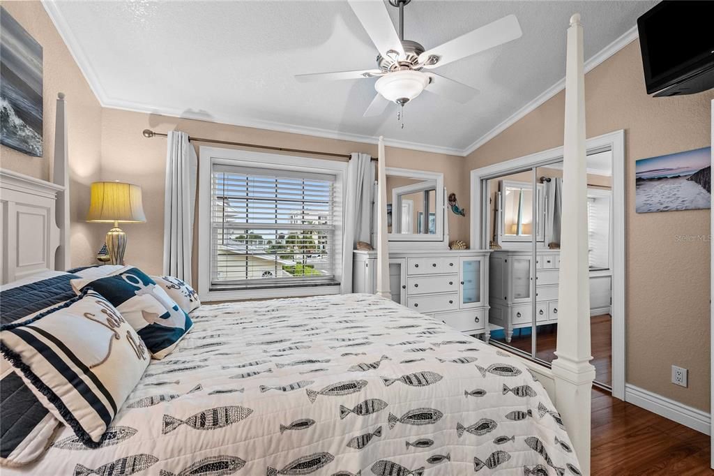For Sale: $1,150,000 (2 beds, 2 baths, 1488 Square Feet)