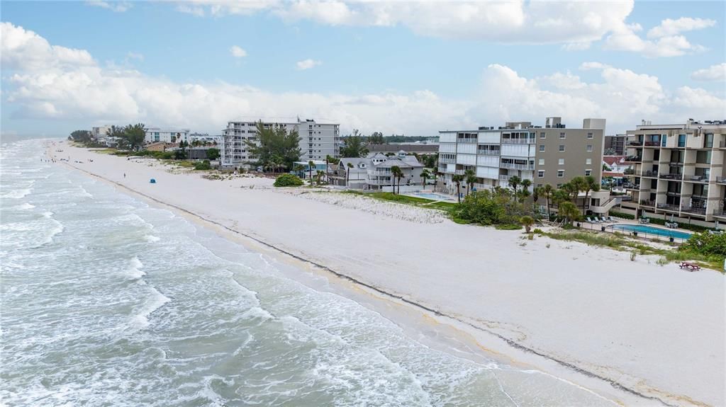 For Sale: $1,150,000 (2 beds, 2 baths, 1488 Square Feet)