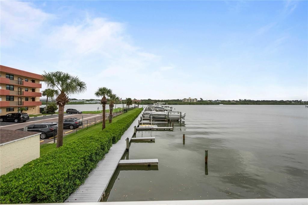 For Sale: $1,150,000 (2 beds, 2 baths, 1488 Square Feet)