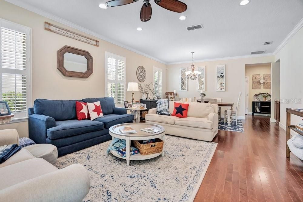 For Sale: $827,000 (3 beds, 2 baths, 1848 Square Feet)