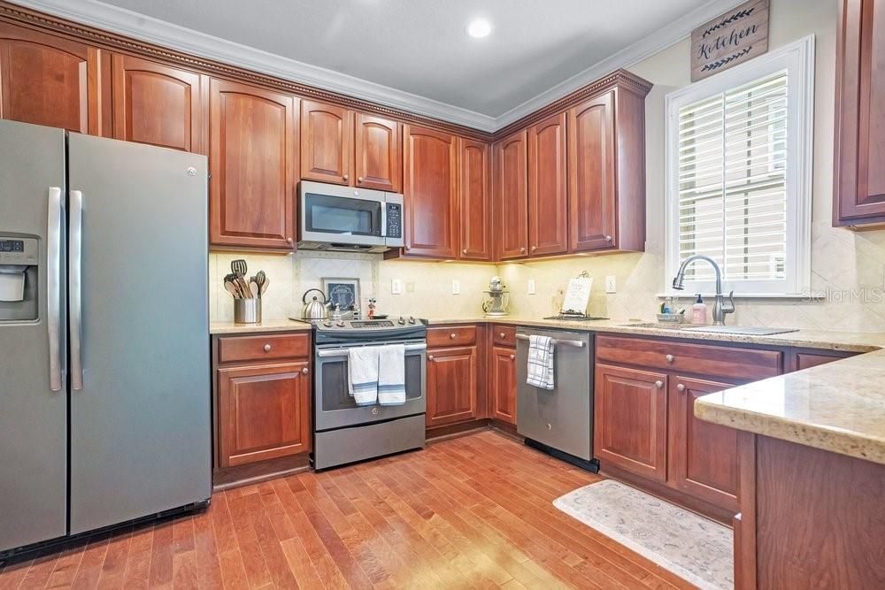 For Sale: $827,000 (3 beds, 2 baths, 1848 Square Feet)