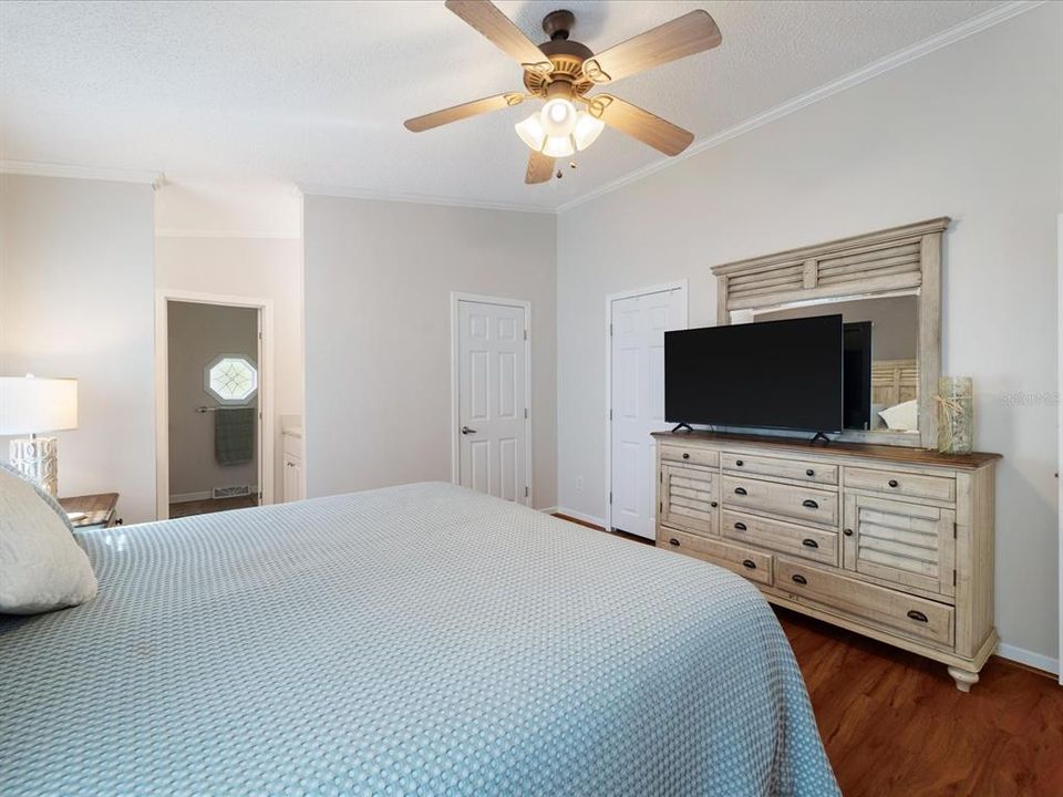 For Sale: $216,000 (3 beds, 2 baths, 1512 Square Feet)
