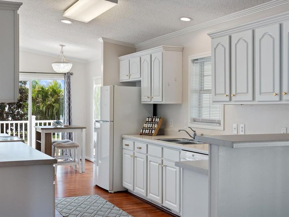 For Sale: $216,000 (3 beds, 2 baths, 1512 Square Feet)