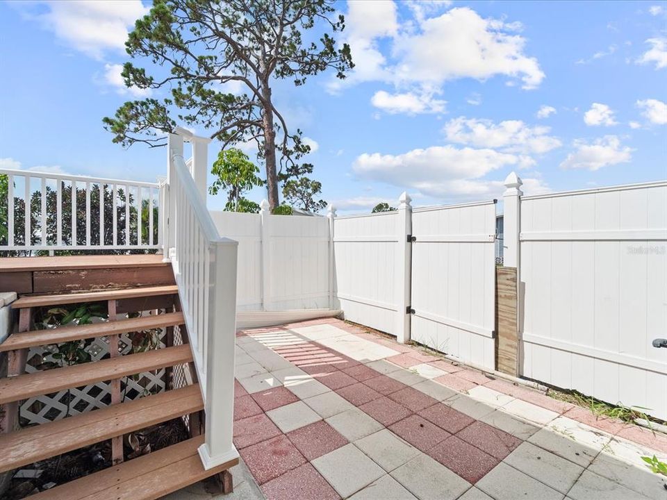 For Sale: $216,000 (3 beds, 2 baths, 1512 Square Feet)