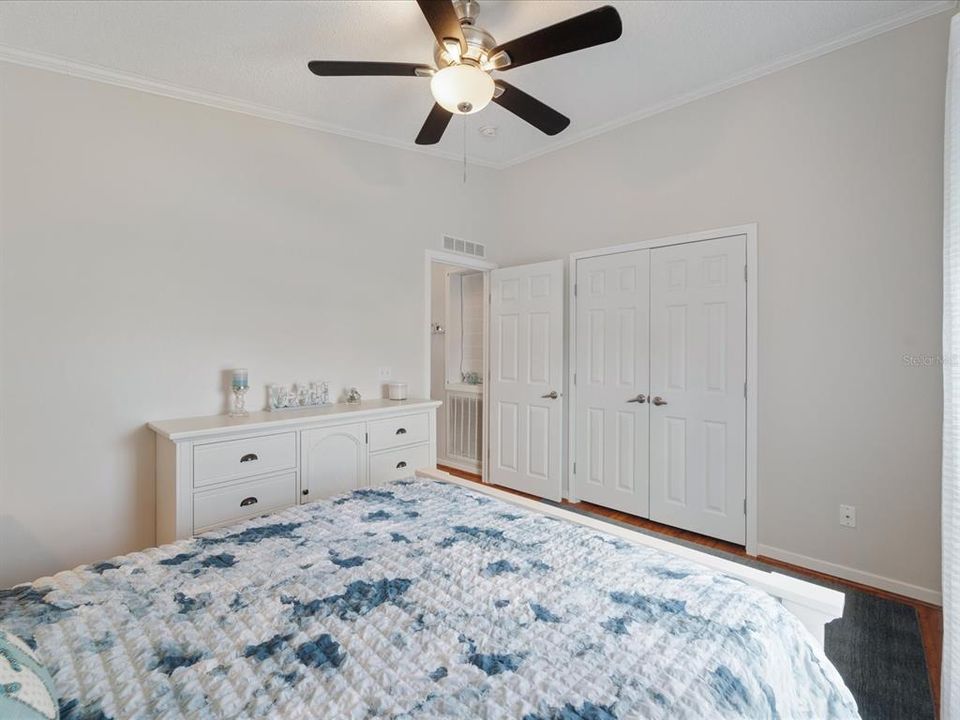 For Sale: $216,000 (3 beds, 2 baths, 1512 Square Feet)