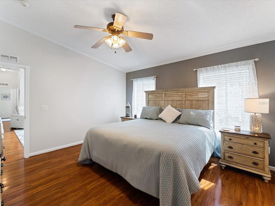 For Sale: $216,000 (3 beds, 2 baths, 1512 Square Feet)