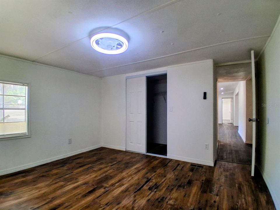 For Rent: $2,050 (4 beds, 2 baths, 1782 Square Feet)