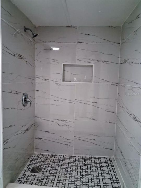 For Rent: $2,050 (4 beds, 2 baths, 1782 Square Feet)
