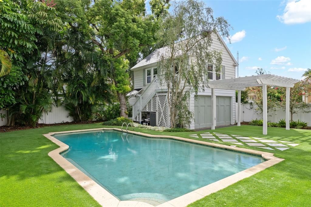 For Sale: $1,550,000 (4 beds, 3 baths, 3241 Square Feet)