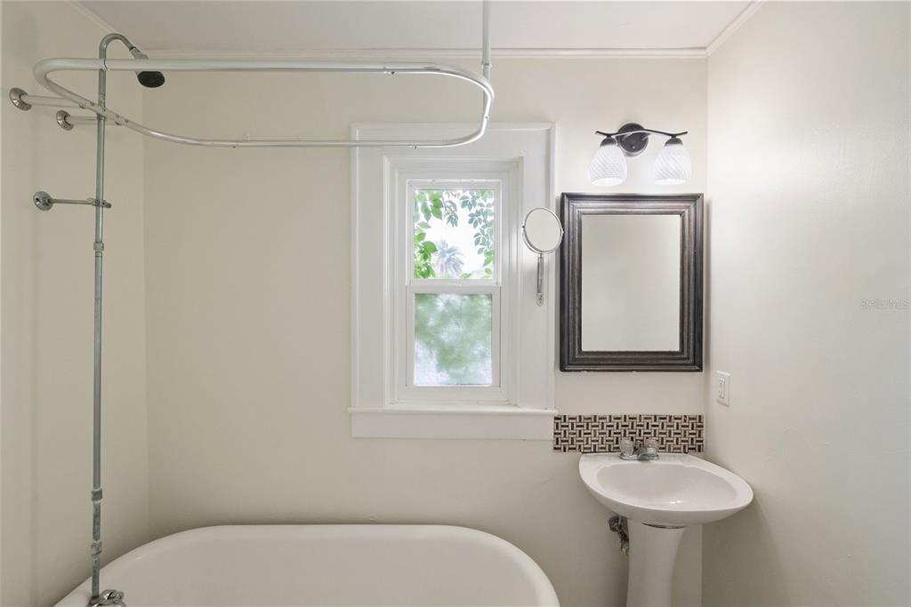 For Sale: $1,550,000 (4 beds, 3 baths, 3241 Square Feet)