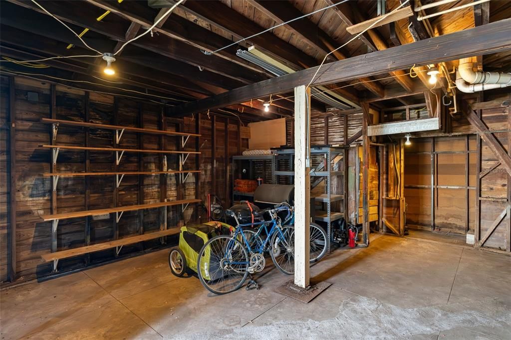 For Sale: $1,550,000 (4 beds, 3 baths, 3241 Square Feet)