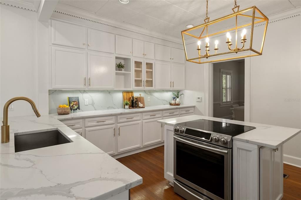 For Sale: $1,550,000 (4 beds, 3 baths, 3241 Square Feet)