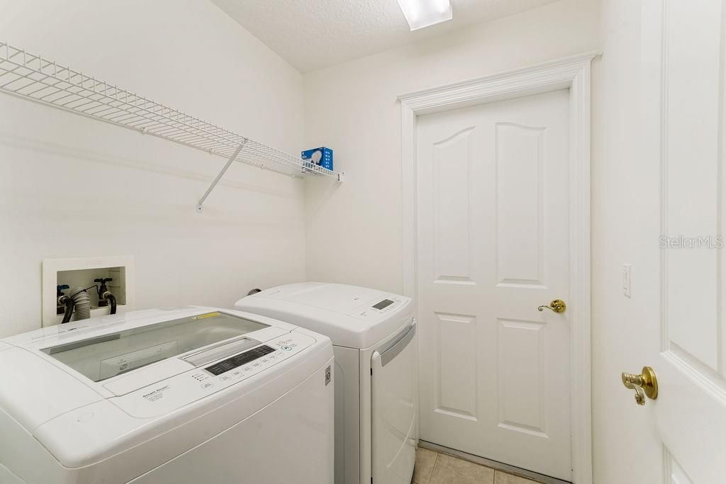 For Sale: $419,000 (3 beds, 2 baths, 1883 Square Feet)