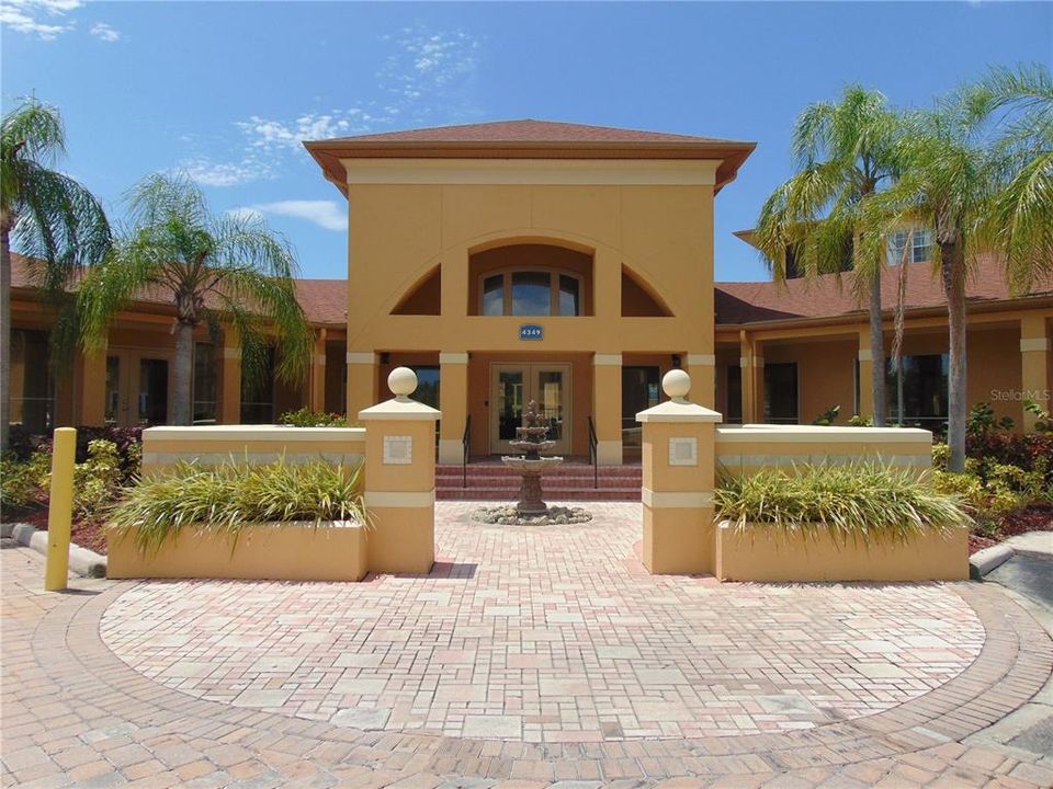 For Rent: $1,400 (1 beds, 1 baths, 656 Square Feet)
