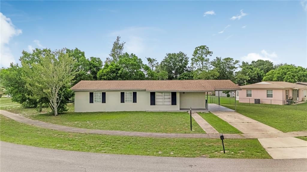 En Venta: $265,000 (3 camas, 2 baños, 1258 Pies cuadrados)