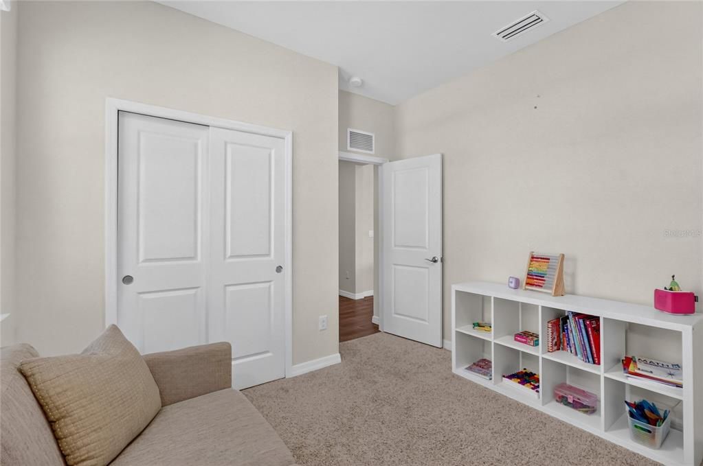 For Sale: $399,000 (4 beds, 2 baths, 1834 Square Feet)