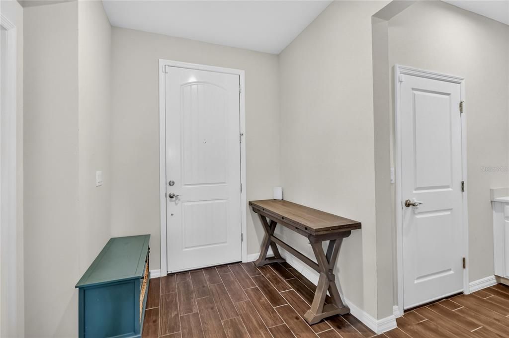 For Sale: $399,000 (4 beds, 2 baths, 1834 Square Feet)