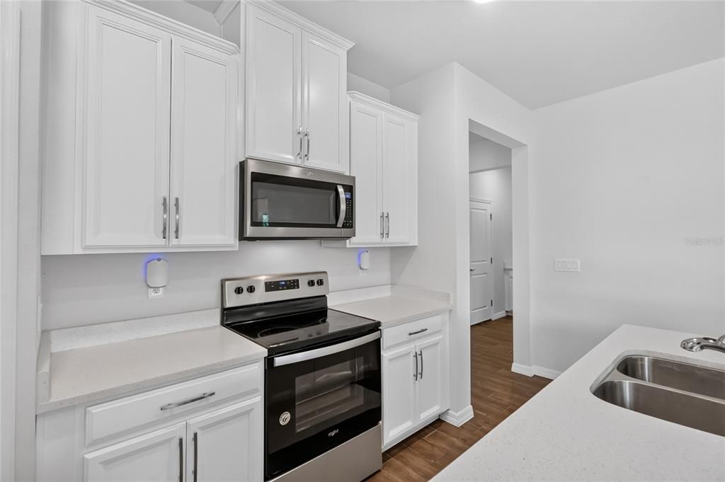 For Sale: $399,000 (4 beds, 2 baths, 1834 Square Feet)