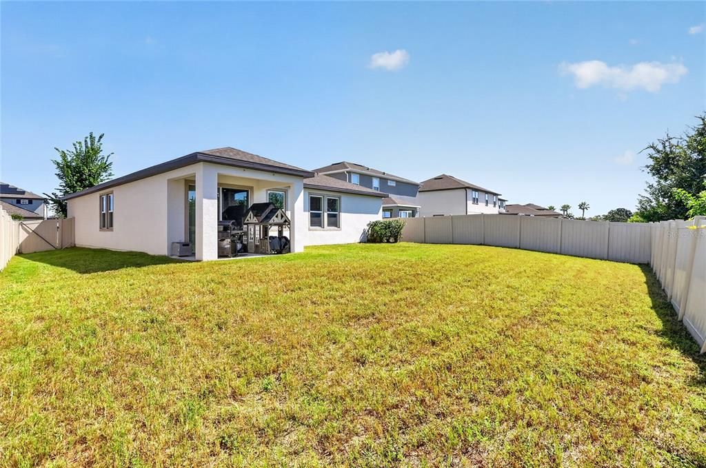 For Sale: $399,000 (4 beds, 2 baths, 1834 Square Feet)