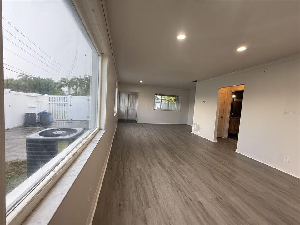 En Venta: $389,000 (3 camas, 3 baños, 1767 Pies cuadrados)
