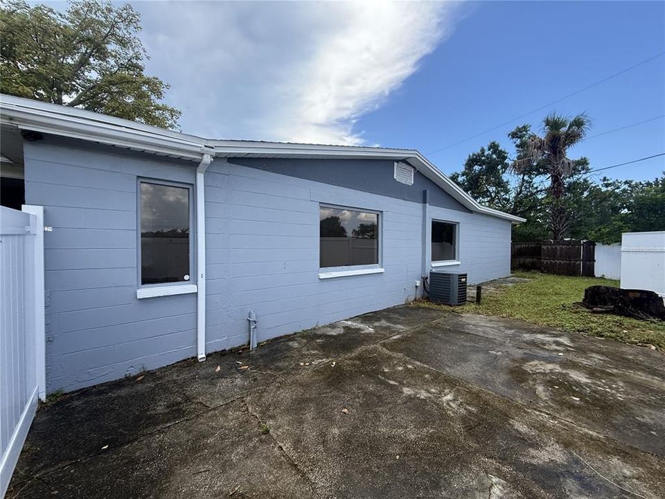 En Venta: $389,000 (3 camas, 3 baños, 1767 Pies cuadrados)