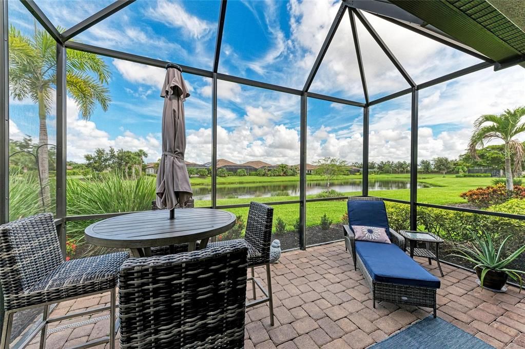 For Sale: $759,900 (3 beds, 2 baths, 1926 Square Feet)