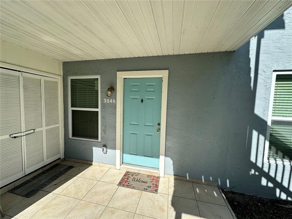 For Sale: $143,900 (2 beds, 2 baths, 912 Square Feet)